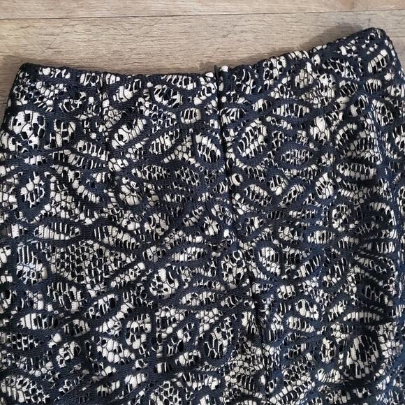 Weston Wear by Anthropologie Black Lace and Cream Pencil Skirt Small - Picture 9 of 13